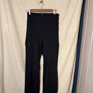 Athleta Delancey Straight Cargo Pant in Black